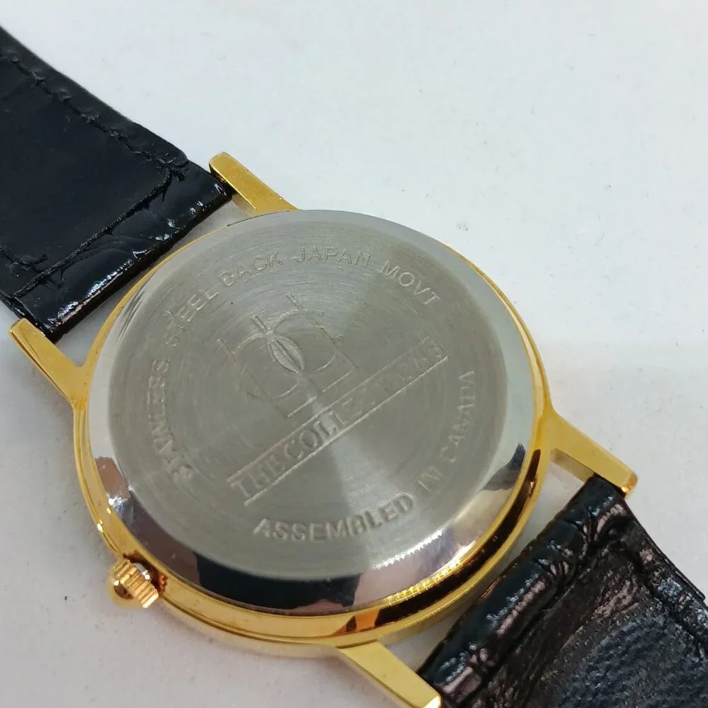 Pekingese 33mm Women's Gold Tone Black Leather Band Dog Watch
